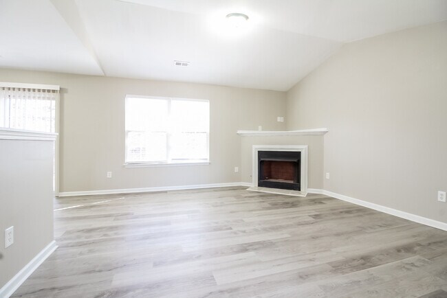 Foto del edificio - 206 Yukon Dr