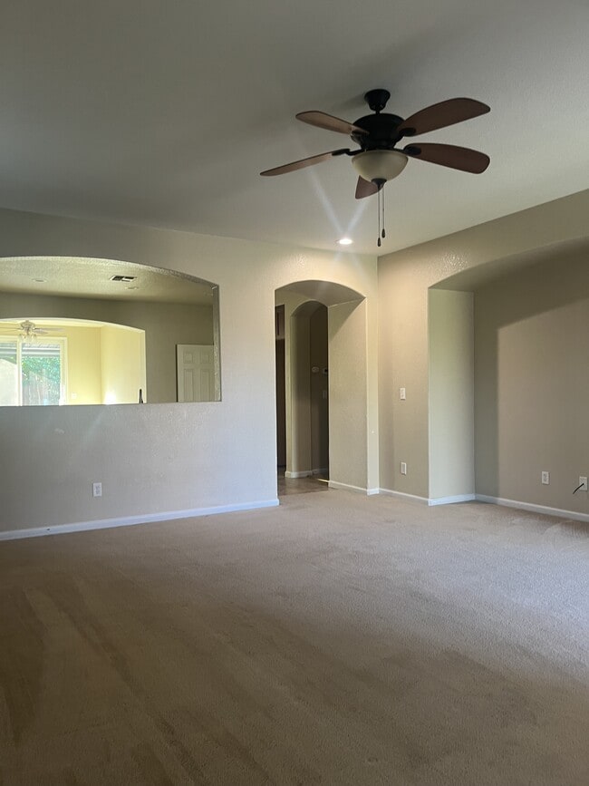 Building Photo - 3544 Kim Way