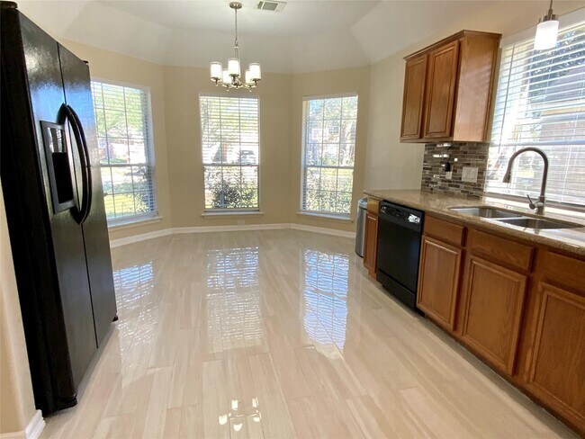 Foto del edificio - 8310 Diamond Way Ct