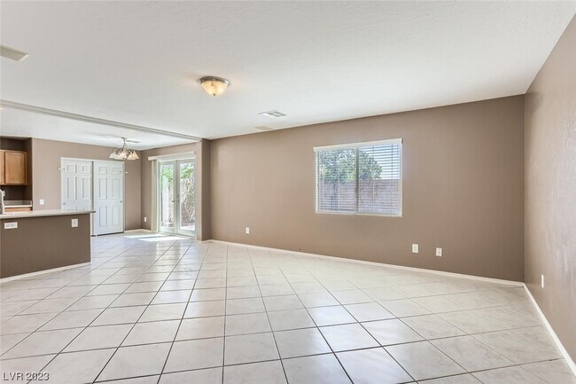 Foto del edificio - 9136 Whatley St