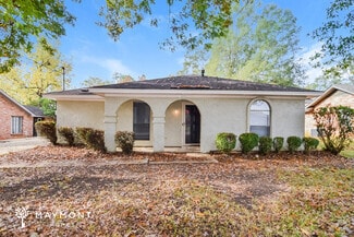 Building Photo - 3244 Hillcrest Ln