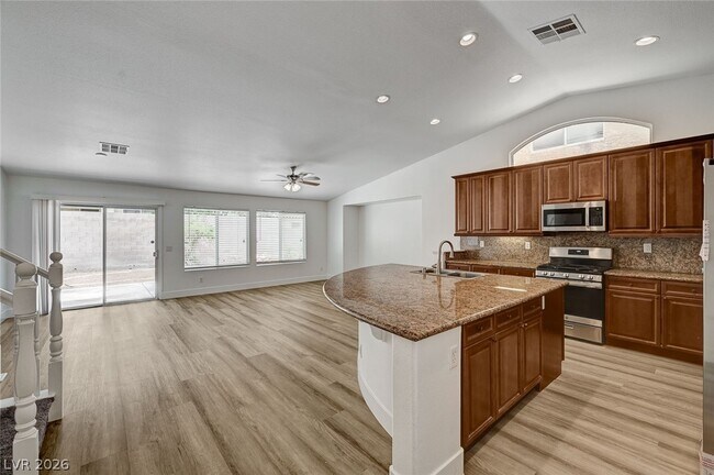 Building Photo - 9226 Horseshoe Basin Ave