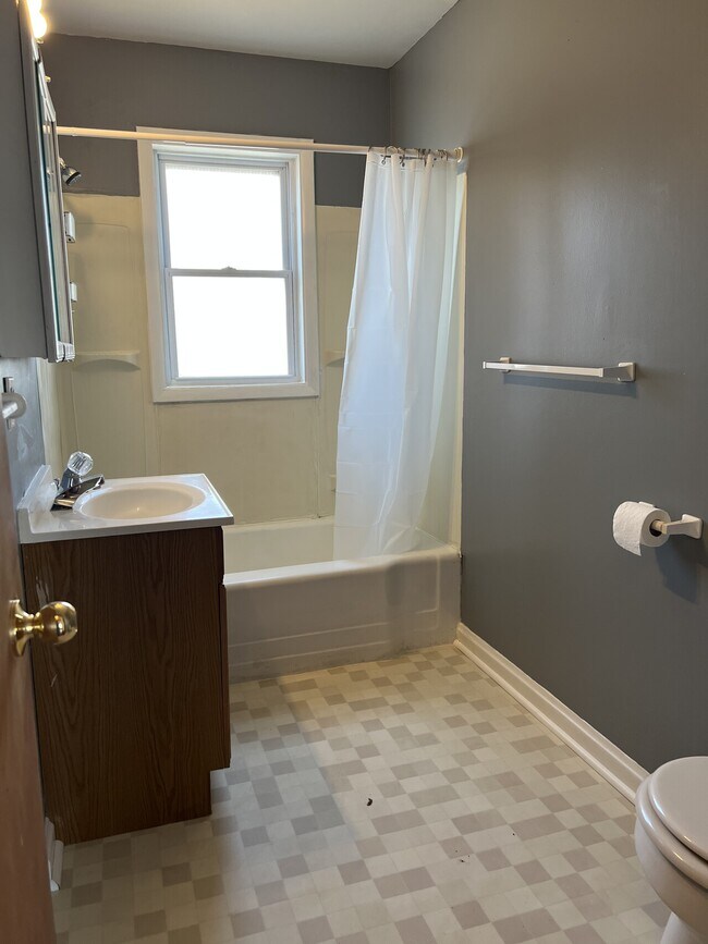 Foto del edificio - 1038 College Ln