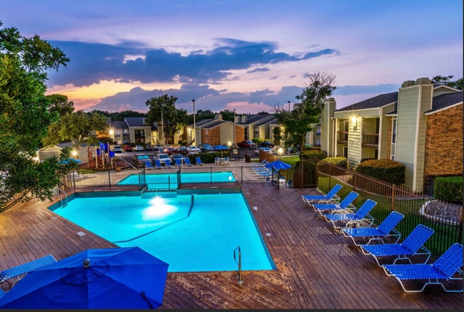 Building Photo - Summer Creek Apartments
