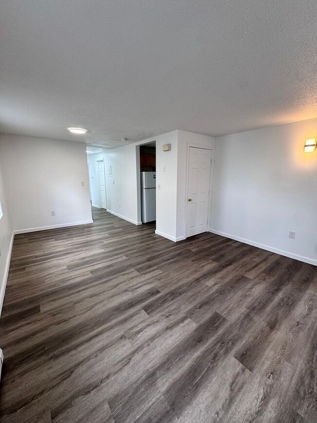 Photo - 17 Bassett St Apartment