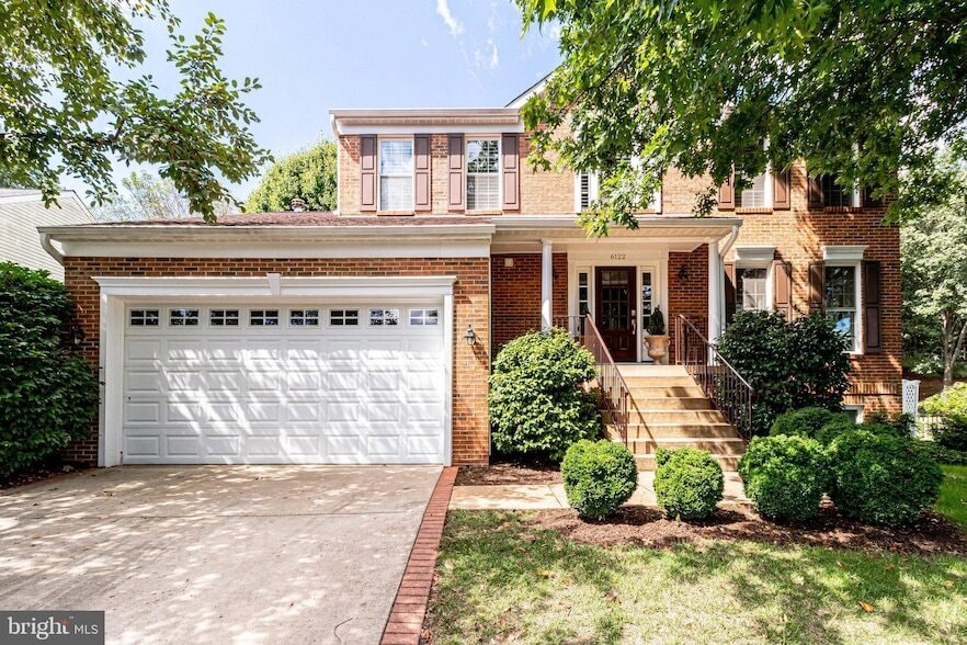 Foto principal - 6122 Bayliss Pl