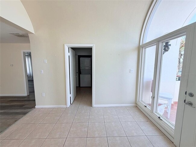 Building Photo - 735 Dodecanese Blvd