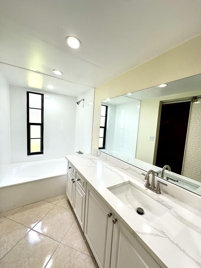 Foto del edificio - 9440 SW 8th St