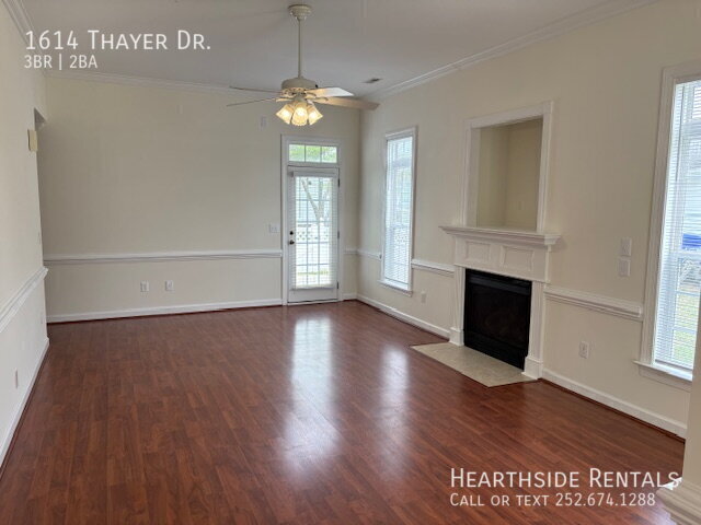 Building Photo - 1614 Thayer Dr