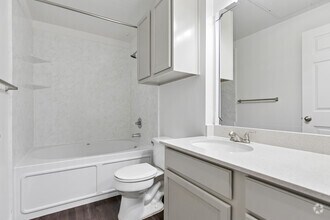 2BR, 2BA - 1,1872SF - Bathroom - The Remington