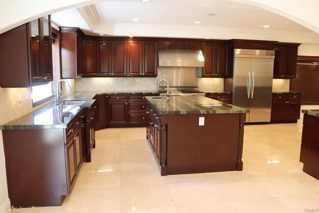 Foto del edificio - 4818 Lemona Ave