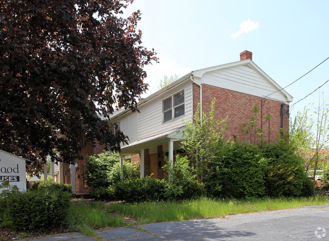 Foto principal - Wedgewood Townhomes