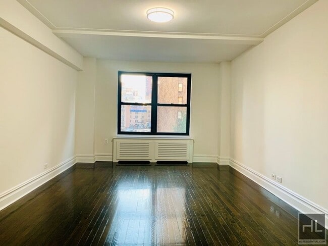 Building Photo - EAST 38 STREET