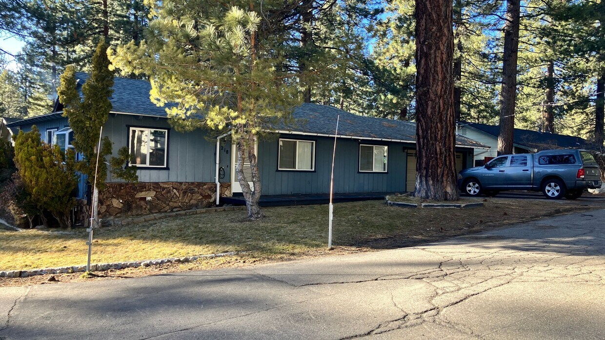 3218 Plum St, South Lake Tahoe, CA 96150 House Rental in South Lake