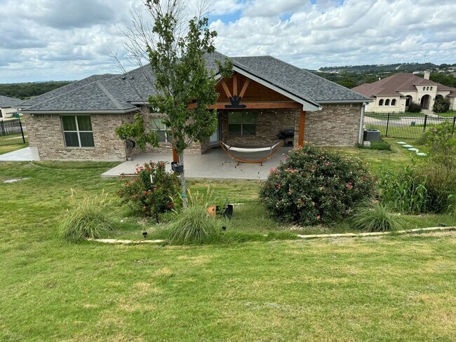 Building Photo - 1911 River Rock Trail