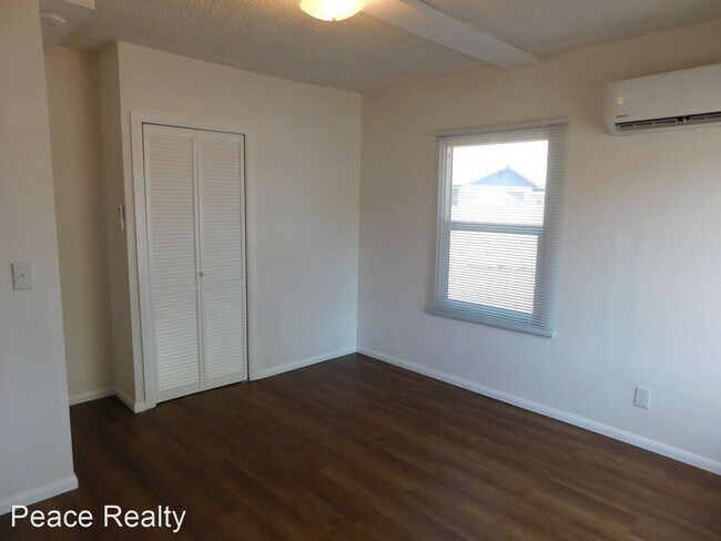 Building Photo - 2 br, 1 bath House - 333 Water Street
