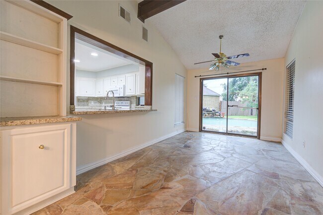 Foto del edificio - 10850 Kirktown Dr
