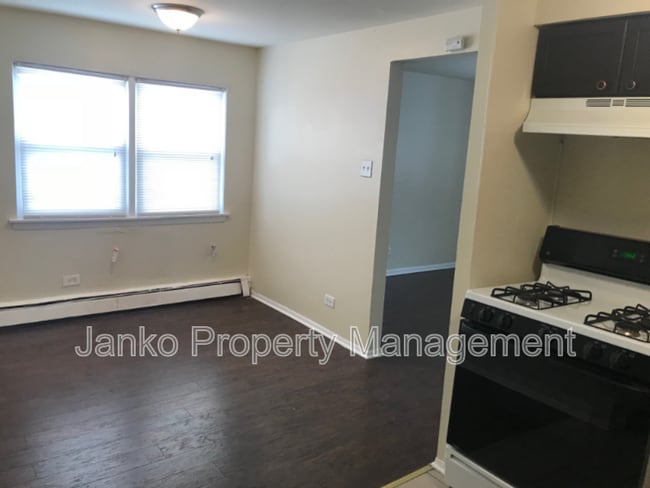 Building Photo - 6437 S Evans Ave