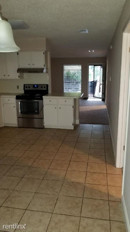 Building Photo - 2 br, 2 bath Apartment - 742 Chaparral Cir