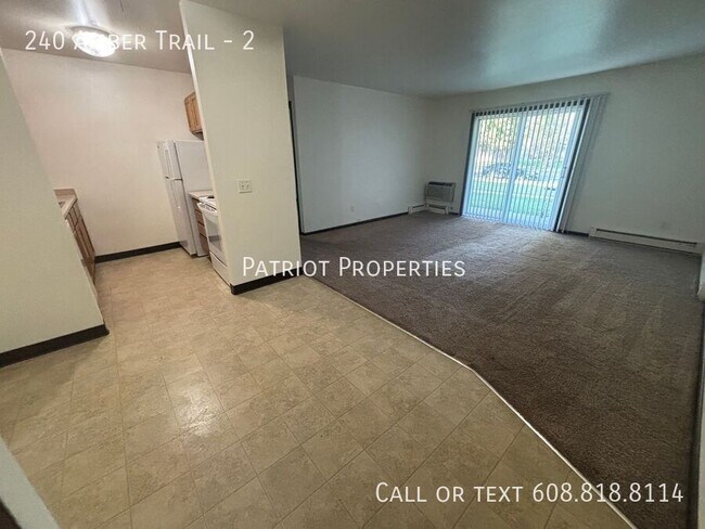 Building Photo - 240 Amber Trail