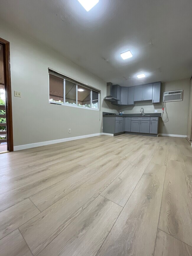 Foto del edificio - 1309 N Linwood Ave