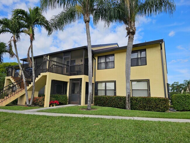 Building Photo - 4709 Lucerne Lakes Blvd
