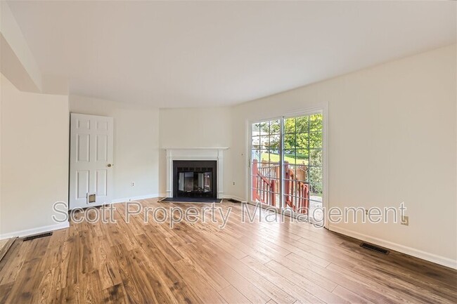 Building Photo - 238 Hunters Run Terrace