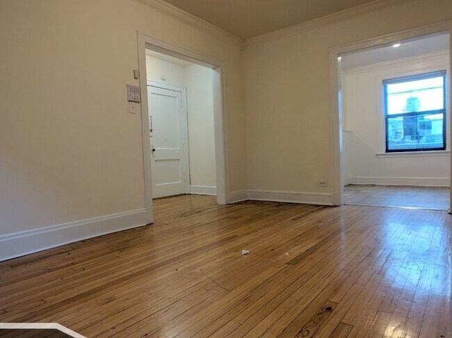 Foto del edificio - 2336 N Spaulding Ave