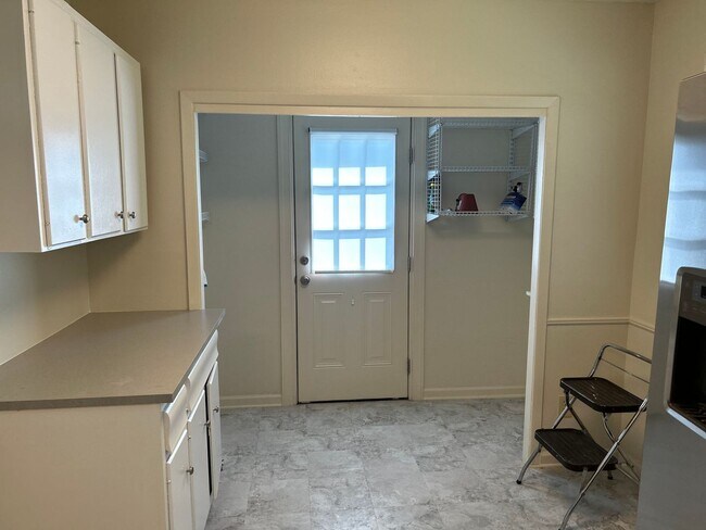 Foto del edificio - Great Street in East Memphis ! Renovated k...