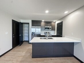 Building Photo - 2010 Legacy Ln