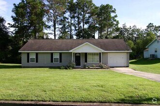 Building Photo - 231 Grand Prix Dr