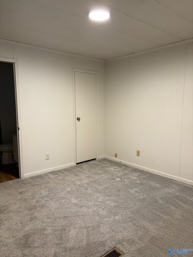 Building Photo - 24722 Chapman Hollow Rd