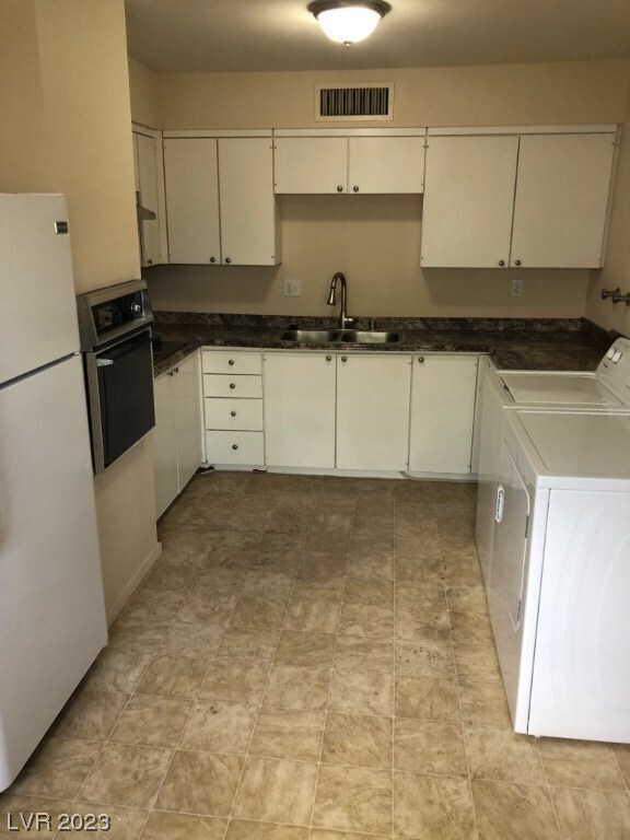 Foto del edificio - 350 E Desert Inn Rd