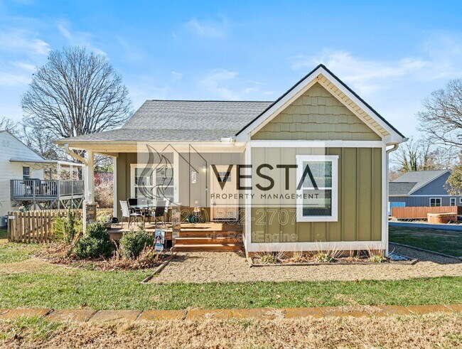 Building Photo - 4 Lola Lilly Pl