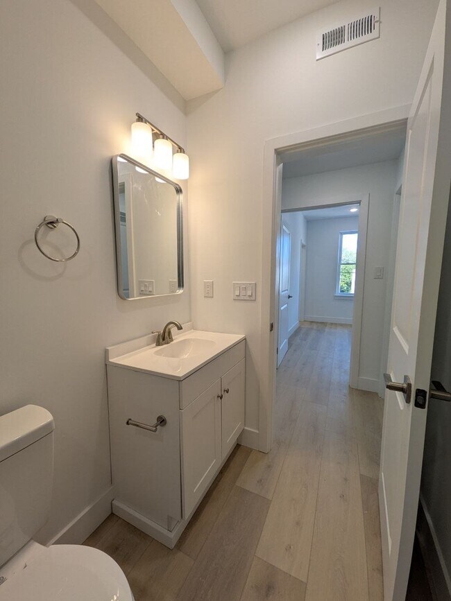 Foto del edificio - 115 N 63rd St