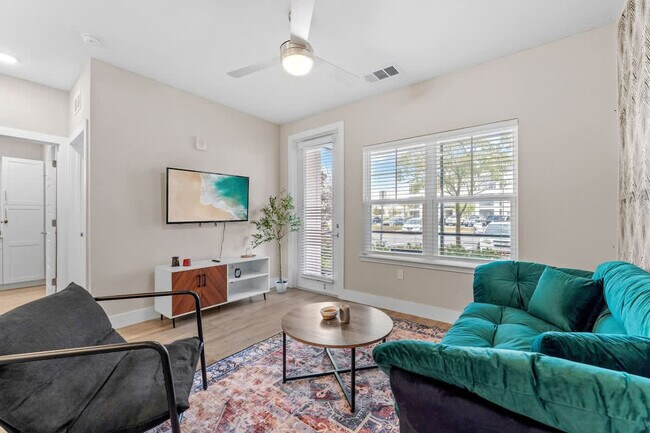 Building Photo - 12570 Windy Pointe Lp