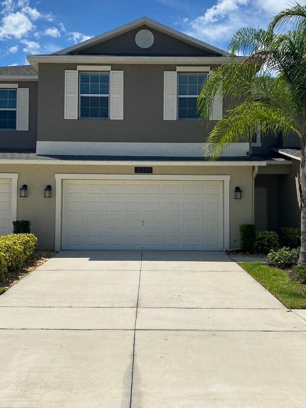 15240 Harrington Cove Dr, Orlando, FL 32824 Townhome Rentals in