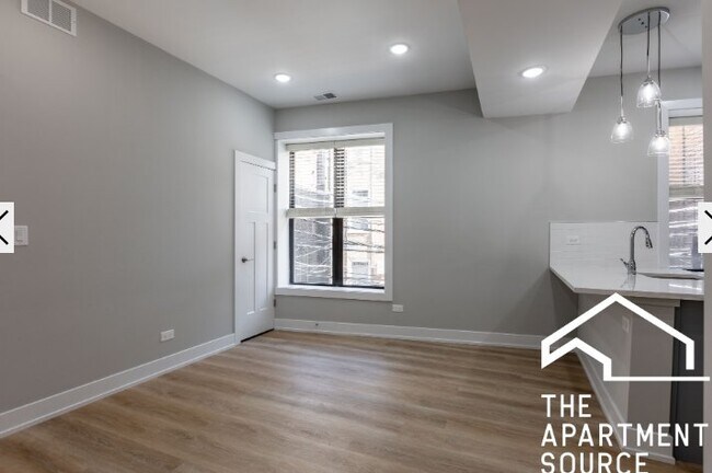 Foto del edificio - 432 W Belden Ave