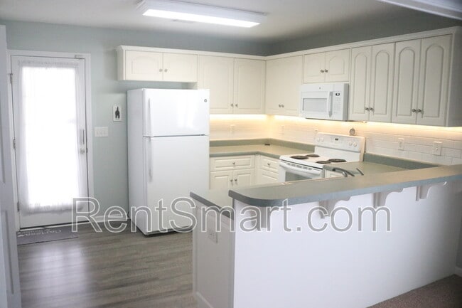 Building Photo - 624 Dunloe Cir