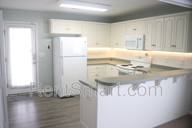 Foto del edificio - 624 Dunloe Cir