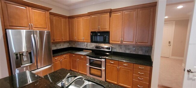 Foto del edificio - 610 Celebration Ave
