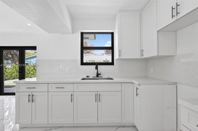 Foto del edificio - 53 NW 68th St
