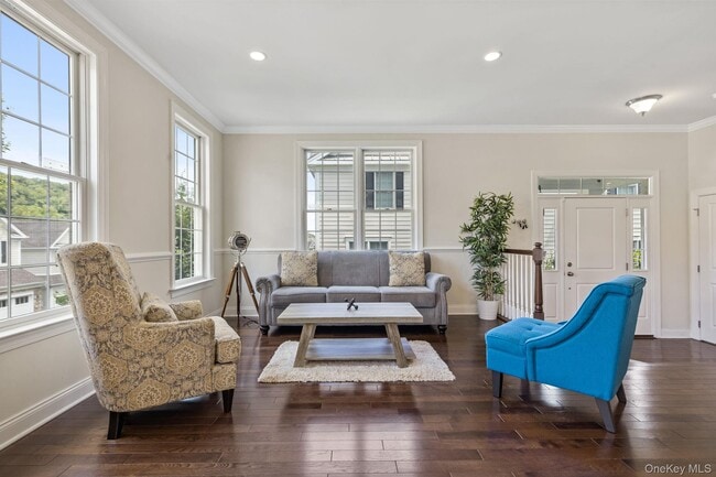 Foto del edificio - 19 Dennis Ln