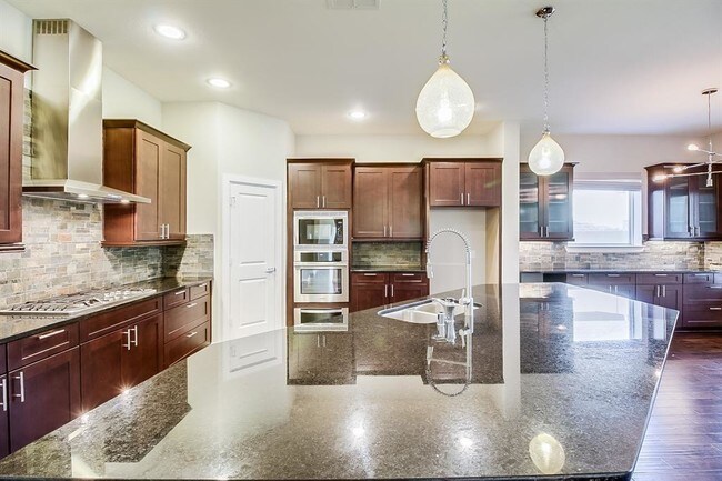 Foto del edificio - 17106 Rainier Creek Dr