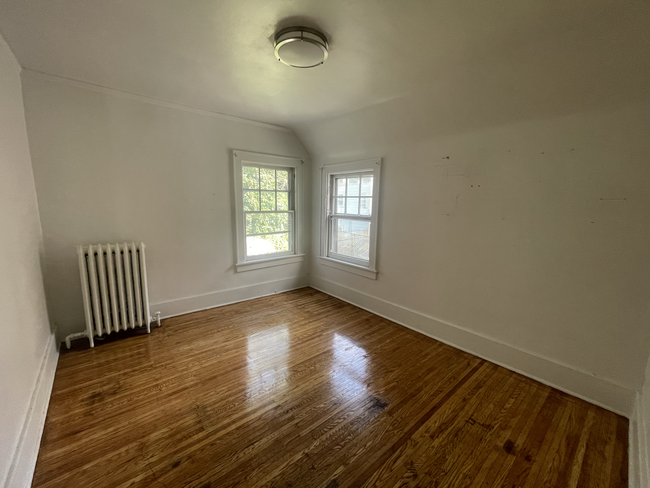 Bedroom 2 - 1038 Clinton Ave S