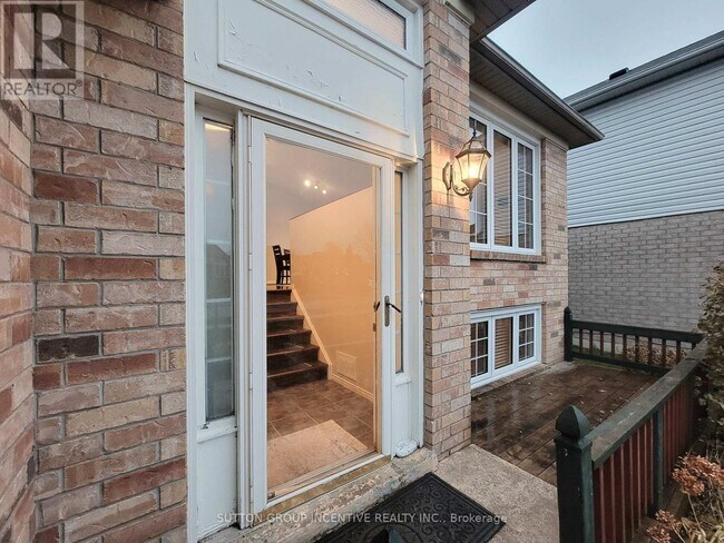 Photo du bâtiment - 88 Leggott Ave