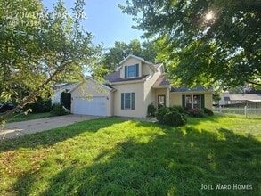 Building Photo - 1704 Oak Park Dr