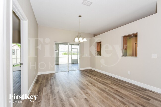 Foto del edificio - 835 SW 17th Terrace