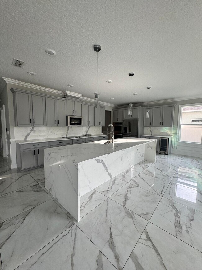 Building Photo - 420 Kestrel Dr