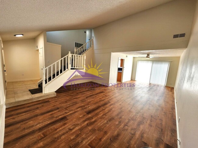 Building Photo - Spacious Two-story 4 Bed 2.5 Bath 1,800 sq...